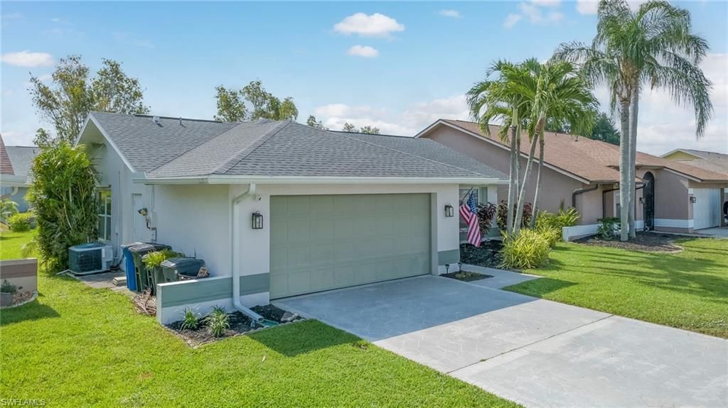 13103 Regent Cir , Fort Myers, FL 33966 Photo