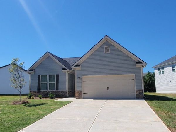 111 Breakwater Way, Perry, GA 31069