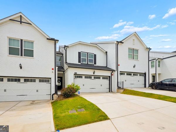 6386 Apalachee Way SE, Smyrna, GA 30126