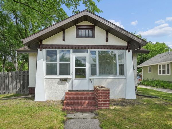 223 11th Avenue N, Fargo, ND 58102