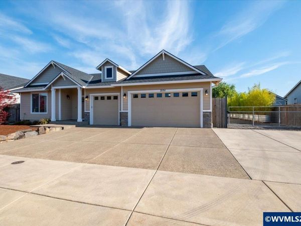2151 NE Deciduous Av, Albany, OR 97321