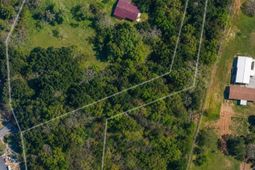 2458 Chapin Road photo 4