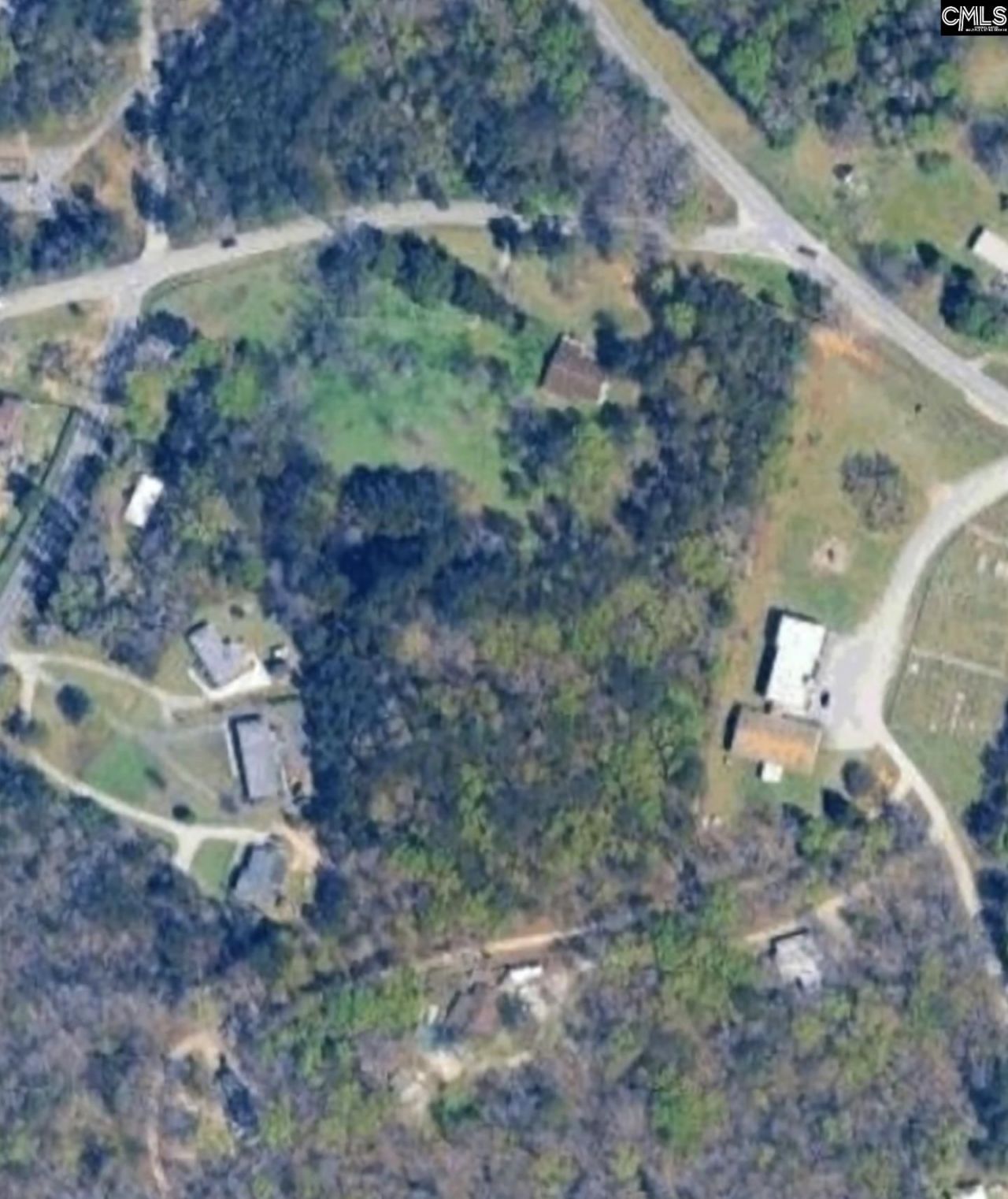 2458 Chapin Road Photo 7