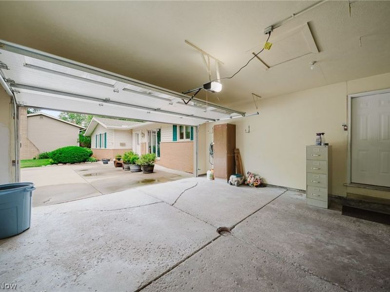 6531 Brighton Drive, North Olmsted, OH 44070 Photo 35