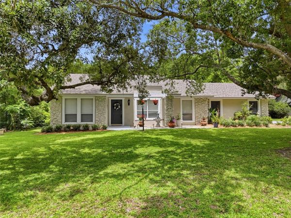 400 N PINE MEADOW DRIVE , DEBARY, FL 32713