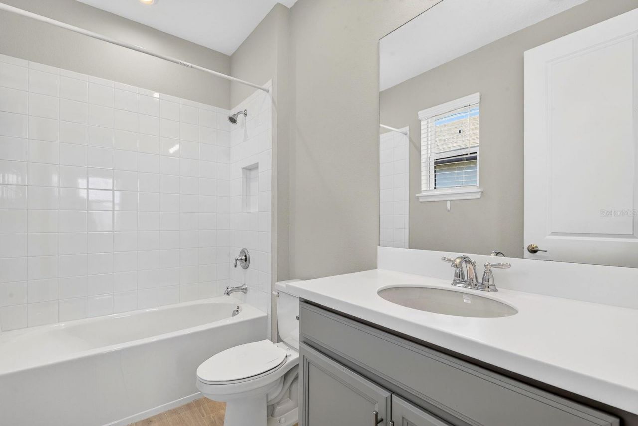 16443 Paynes Mill Drive, Bradenton, FL 34211 Photo