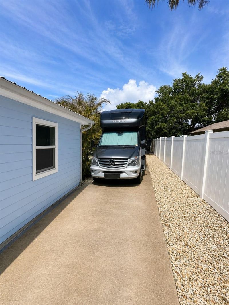506 Yupon Avenue, New Smyrna Beach, FL 32169 Photo