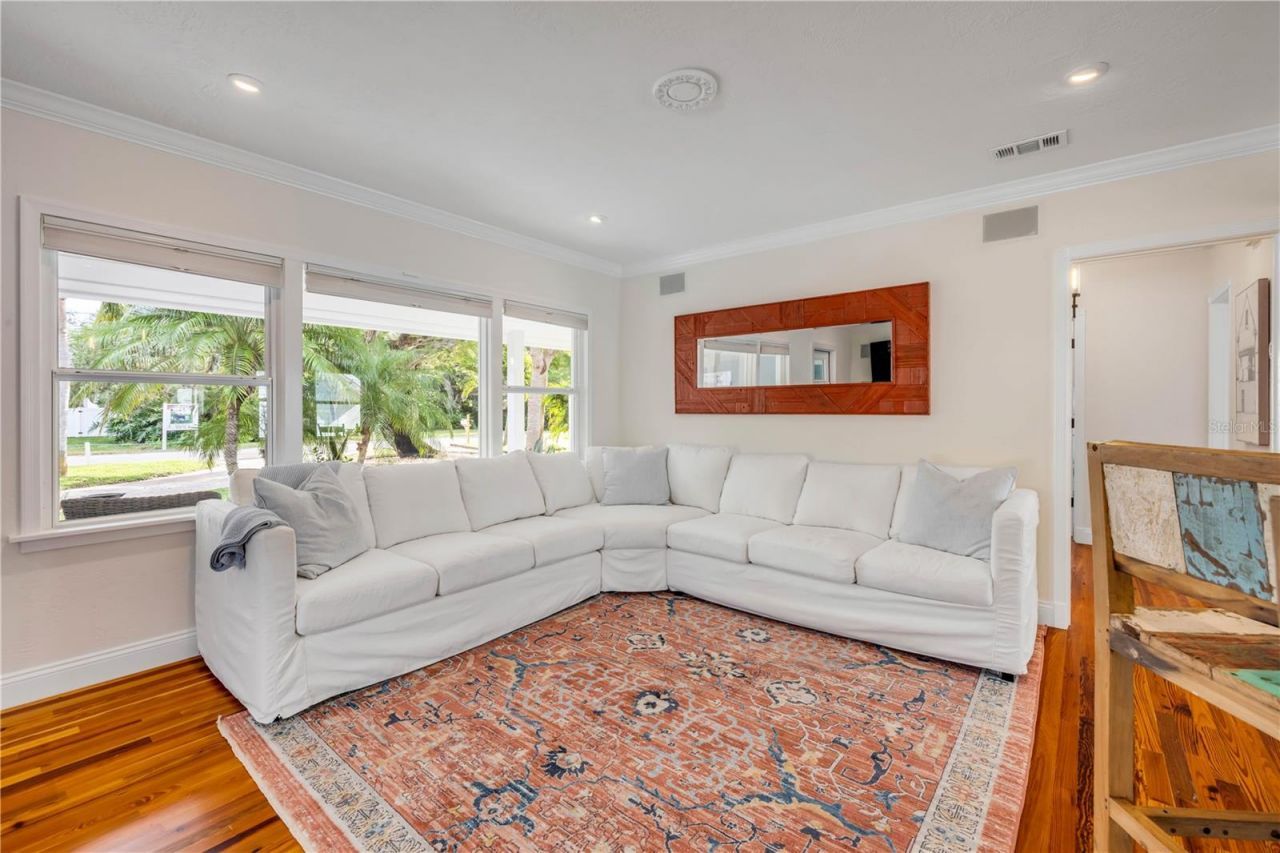506 Yupon Avenue, New Smyrna Beach, FL 32169 Photo