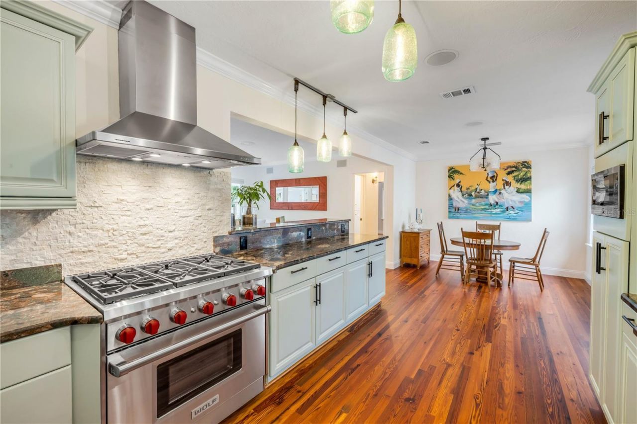 506 Yupon Avenue, New Smyrna Beach, FL 32169 Photo