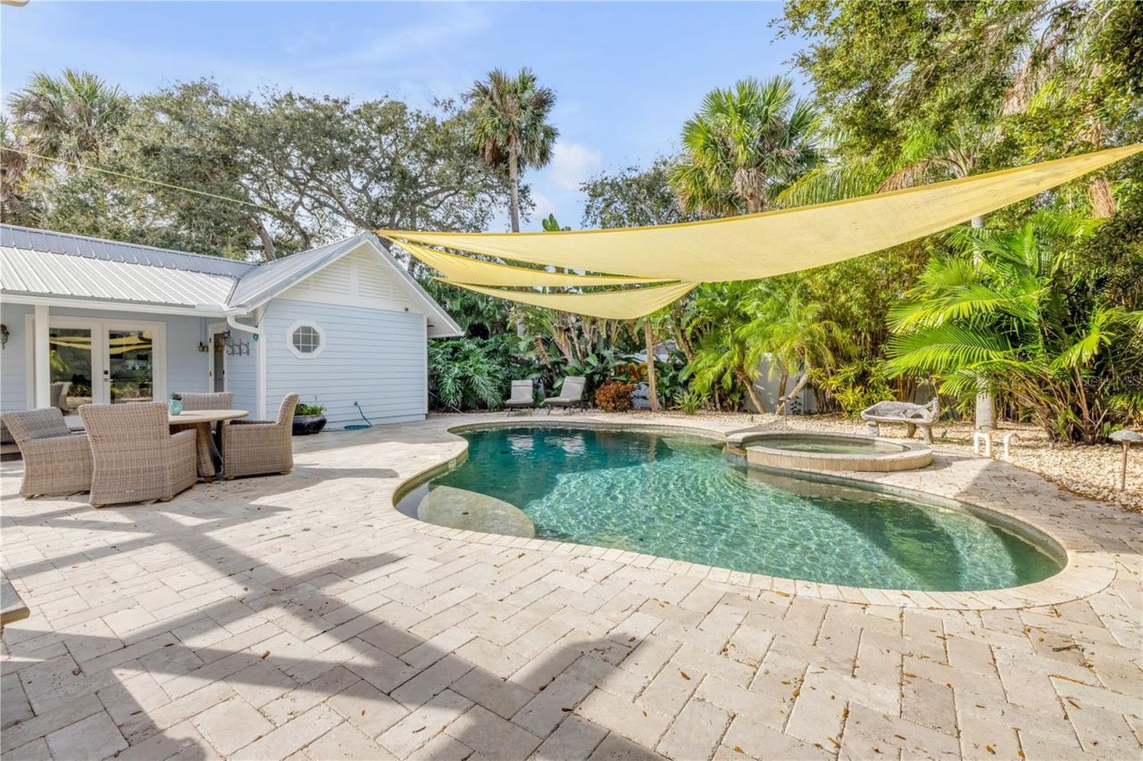 506 Yupon Avenue, New Smyrna Beach, FL 32169 Photo