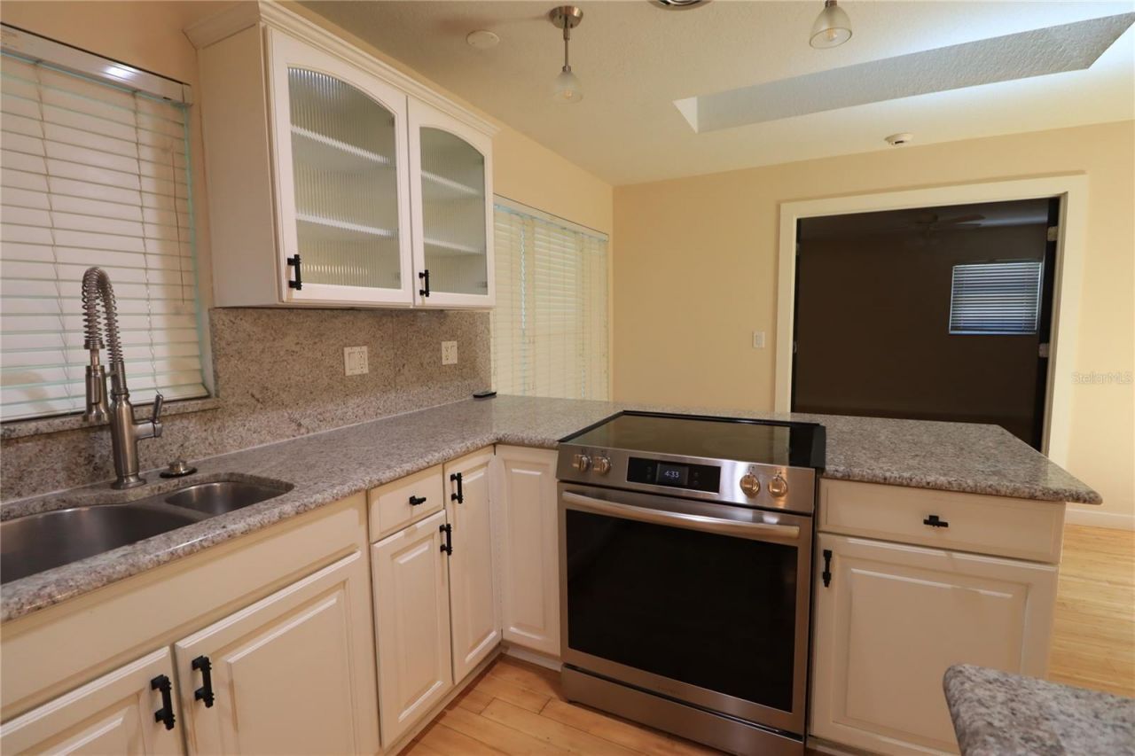 17815 Sunrise Drive, Lutz, FL 33549 Photo