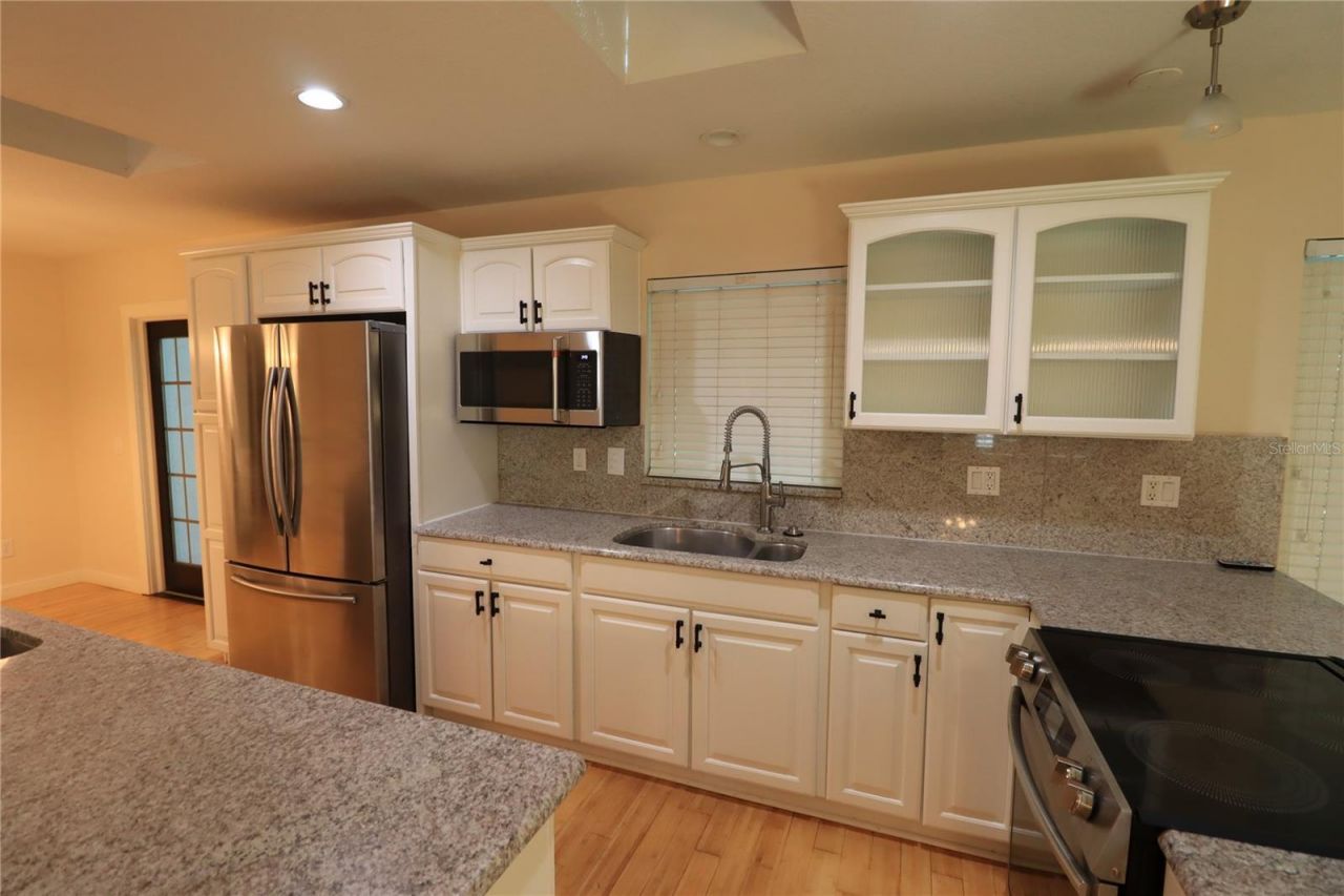 17815 Sunrise Drive, Lutz, FL 33549 Photo