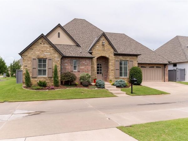 16405 Bordeaux Drive, Edmond, OK 73013