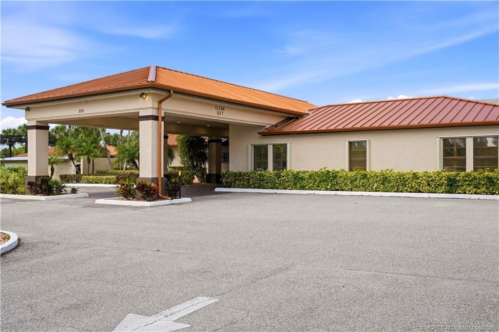 5757 SE Miles Grant Road, Stuart, FL 34997 Photo