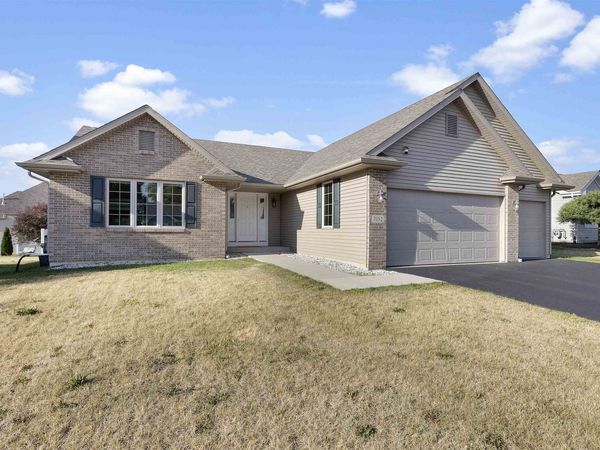 7152 Stearman Drive, LOVES PARK, IL 61111