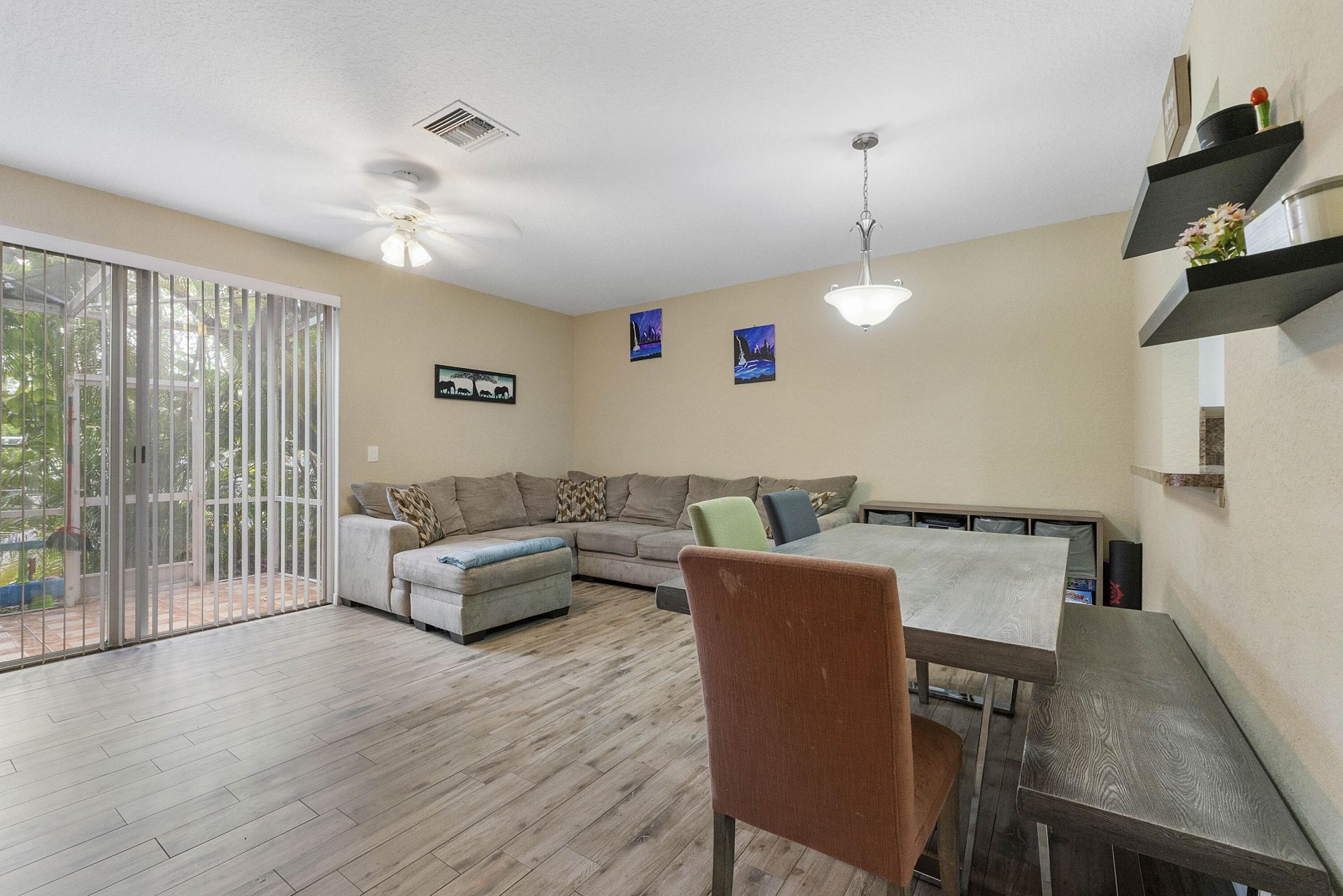 5540 NW 90th Terrace, Sunrise, FL 33351 Photo