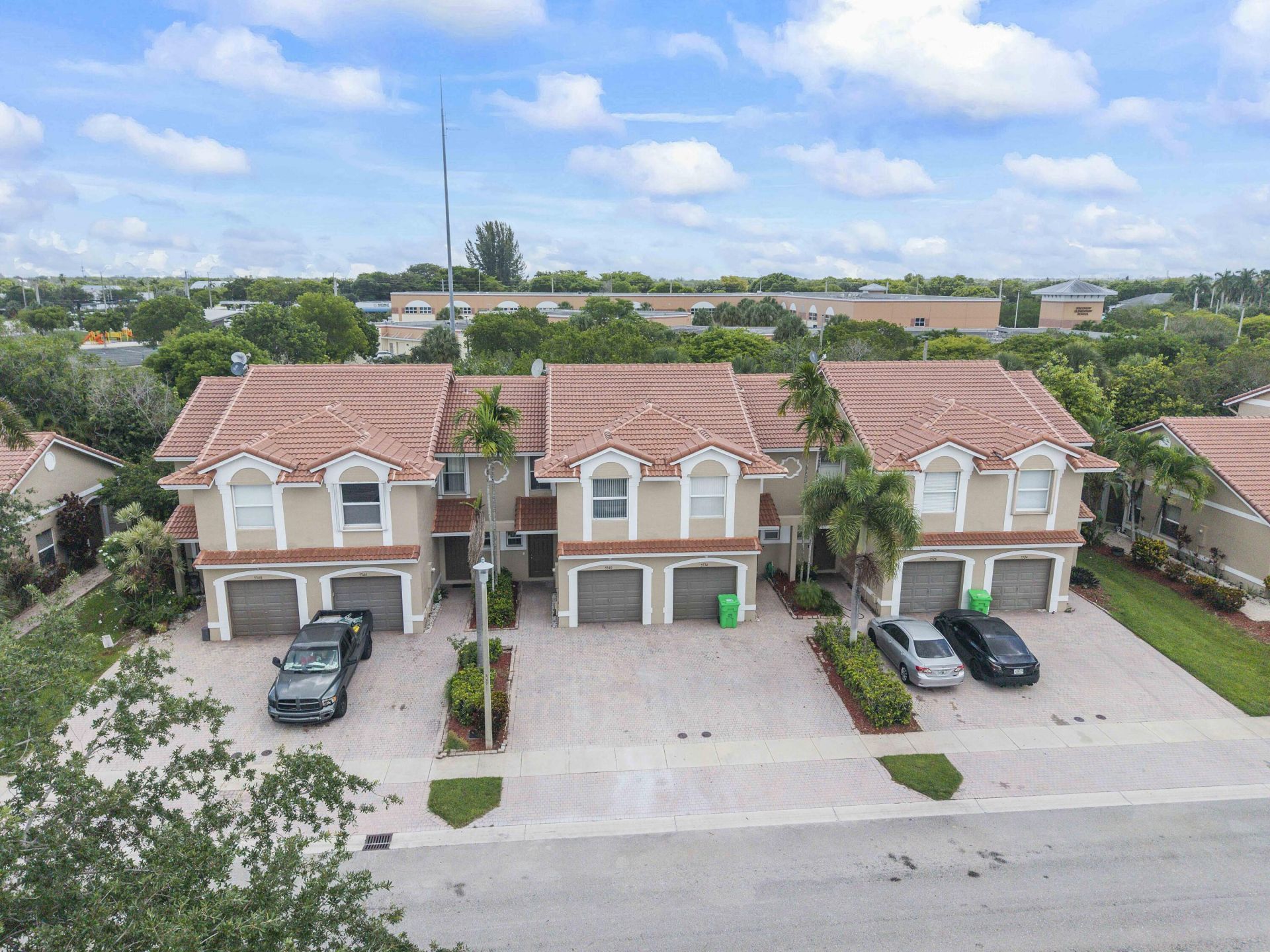5540 NW 90th Terrace, Sunrise, FL 33351 Photo