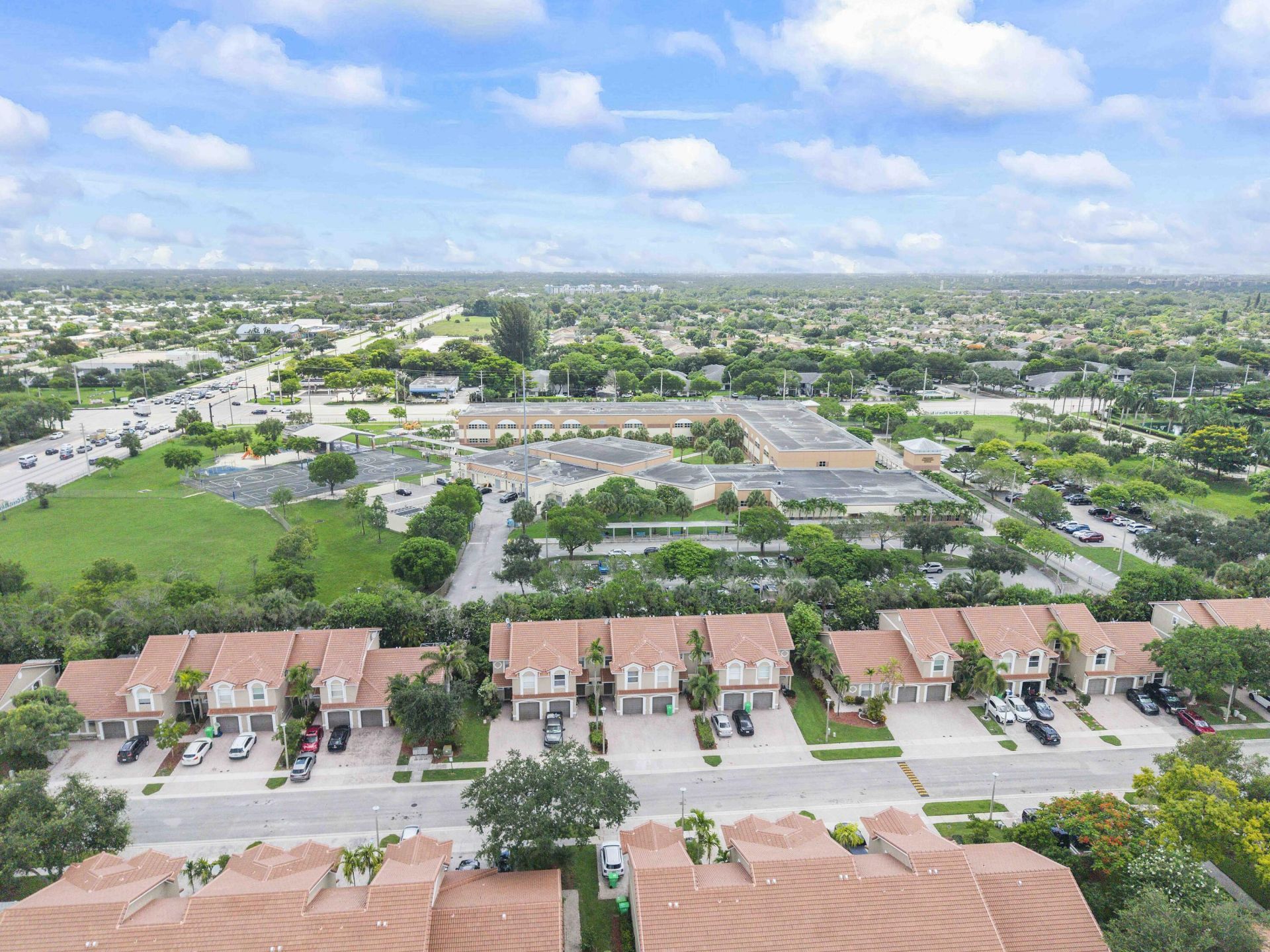 5540 NW 90th Terrace, Sunrise, FL 33351 Photo