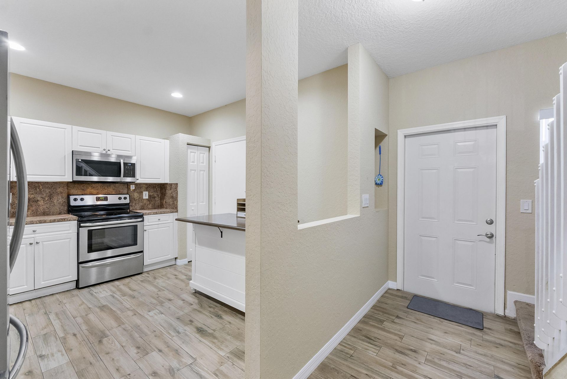 5540 NW 90th Terrace, Sunrise, FL 33351 Photo