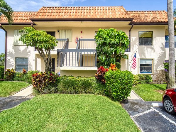 7257 Golf Colony Court, Unit 202, Lake Worth, FL 33467