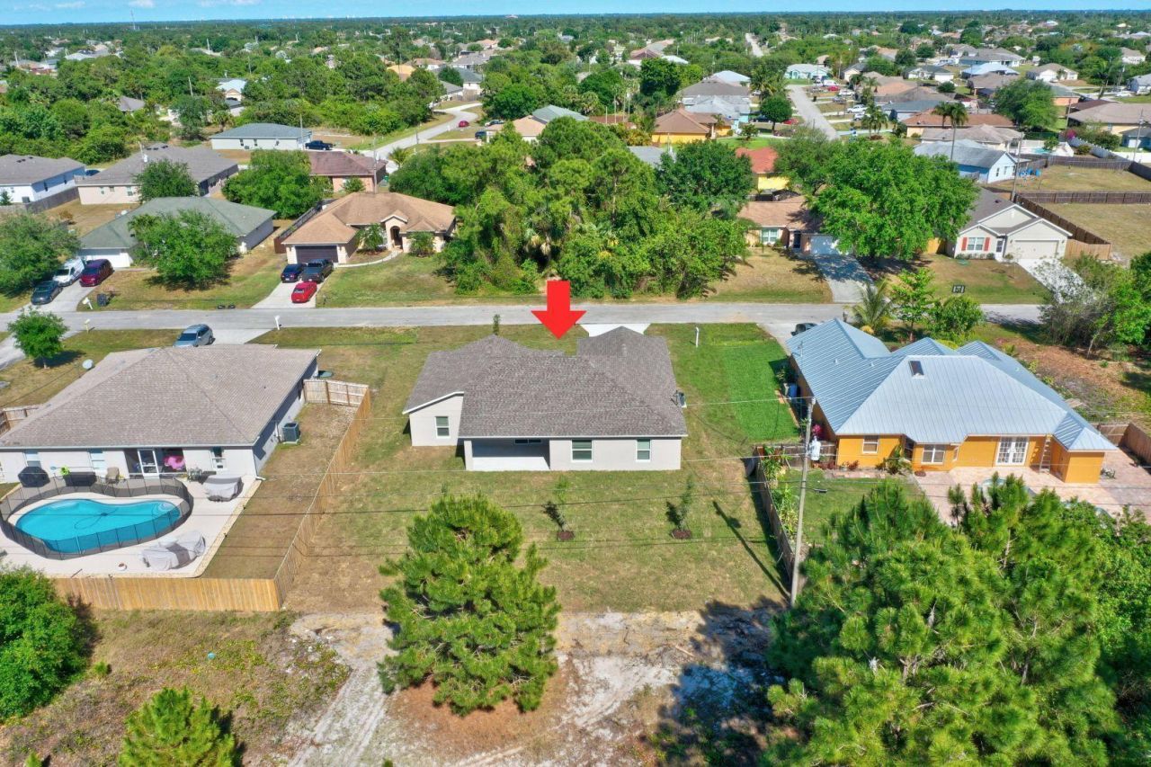 373 SW Log Drive, Port Saint Lucie, FL 34953 Photo
