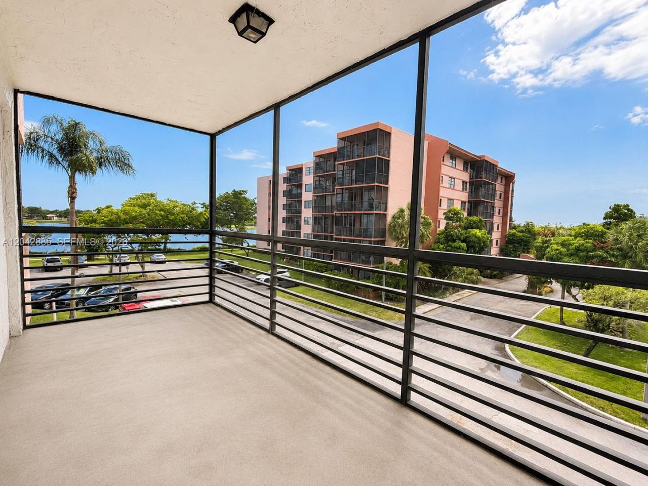 20840 San Simeon Way, Unit 308, Miami, FL 33179 Photo