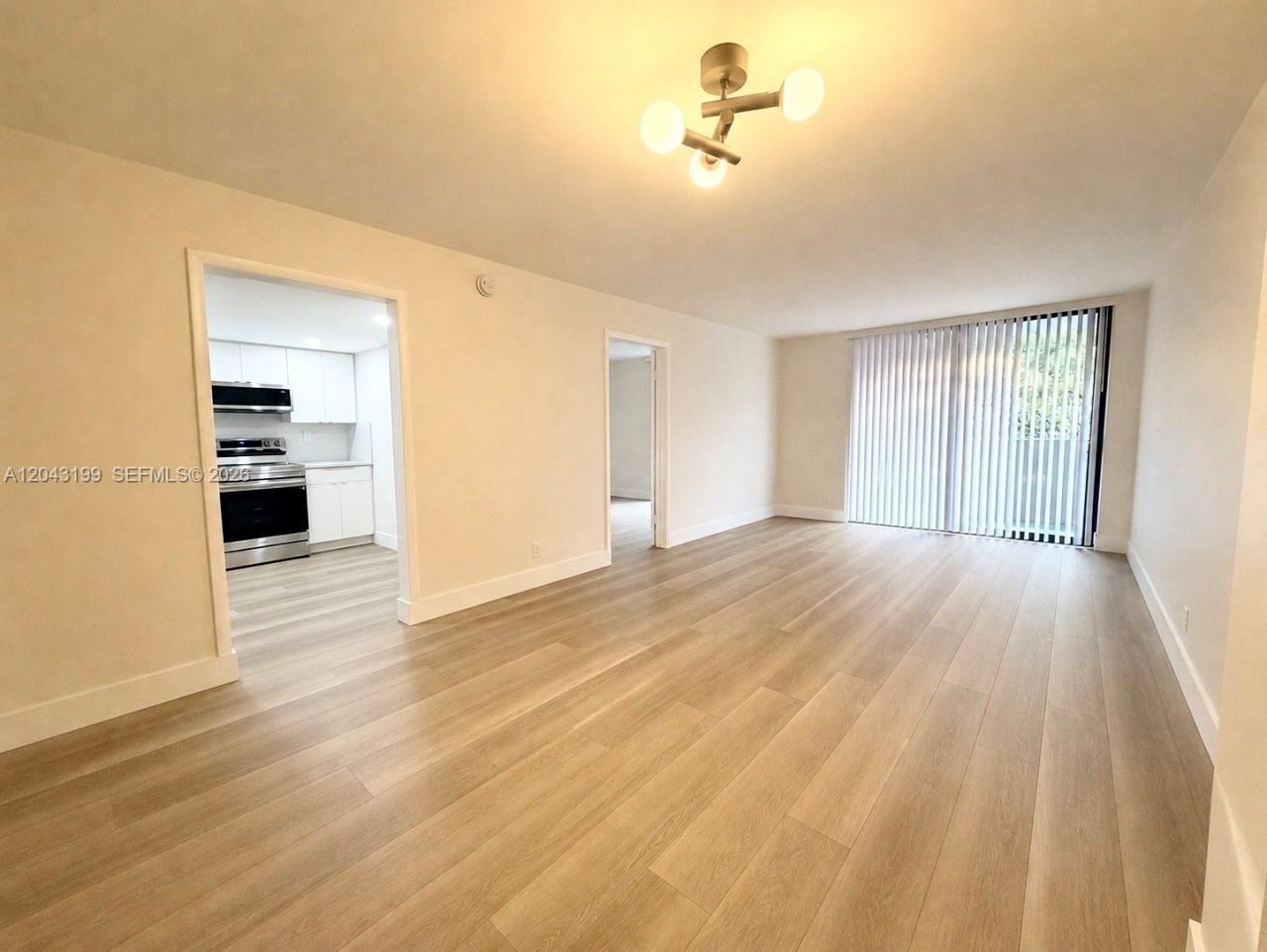 2625 Collins Ave, Unit 215, Miami Beach, FL 33140 Photo
