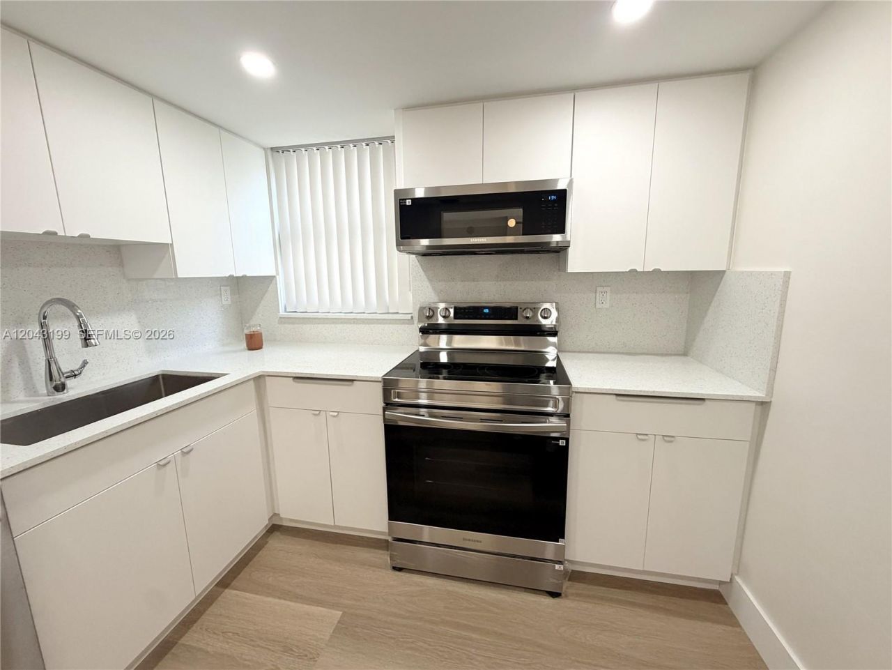 2625 Collins Ave, Unit 215, Miami Beach, FL 33140 Photo