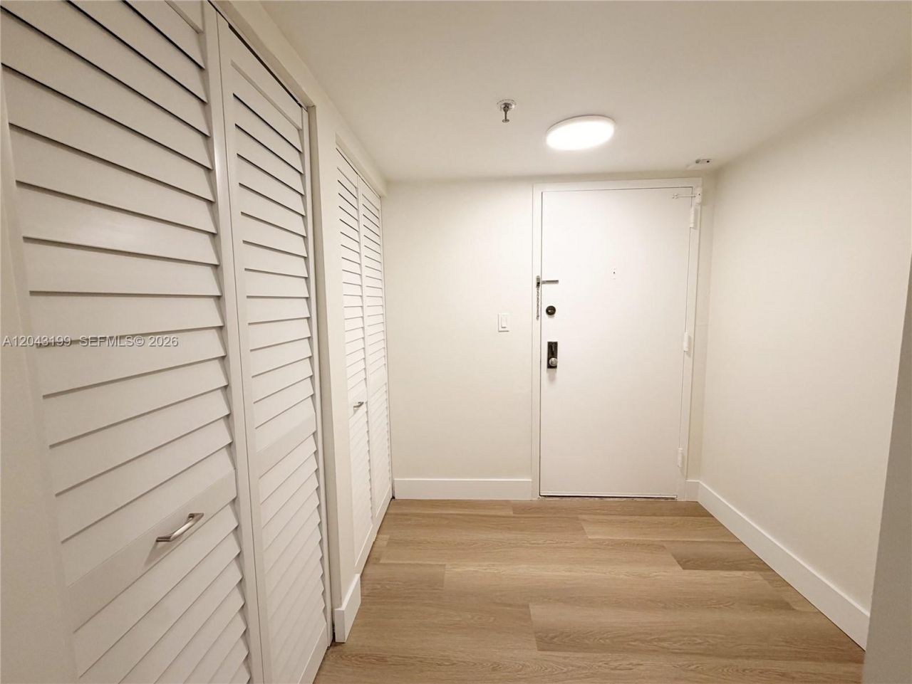 2625 Collins Ave, Unit 215, Miami Beach, FL 33140 Photo