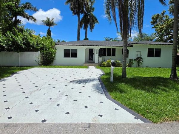 13501 NE Miami Ct, Miami, FL 33161