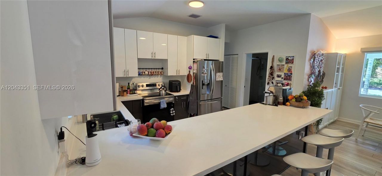 13501 NE Miami Ct, Miami, FL 33161 Photo