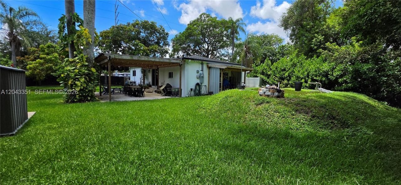 13501 NE Miami Ct, Miami, FL 33161 Photo