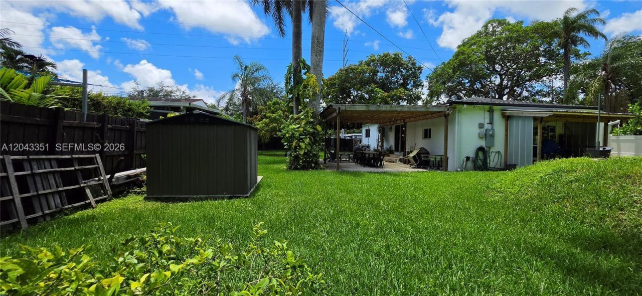 13501 NE Miami Ct, Miami, FL 33161 Photo