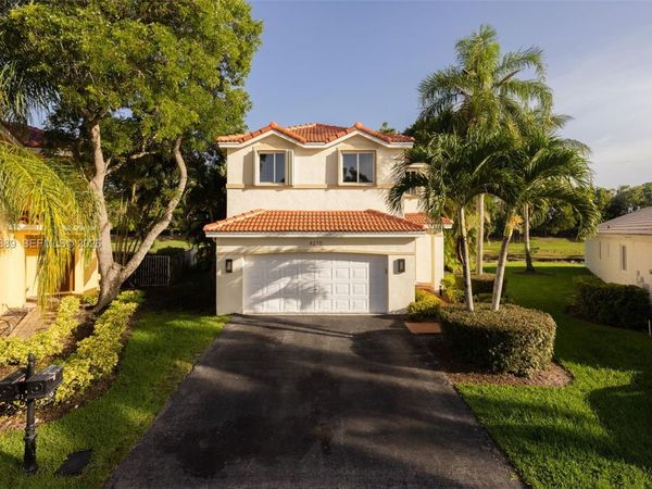 4275 Ironwood Ct, Weston, FL 33331