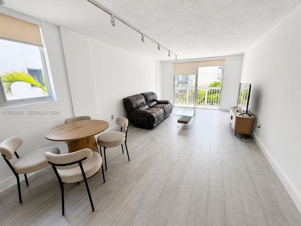 1670 Bay Rd, Unit 3D, Miami Beach, FL 33139