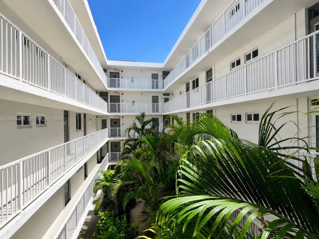 1670 Bay Rd, Unit 3D, Miami Beach, FL 33139 Photo