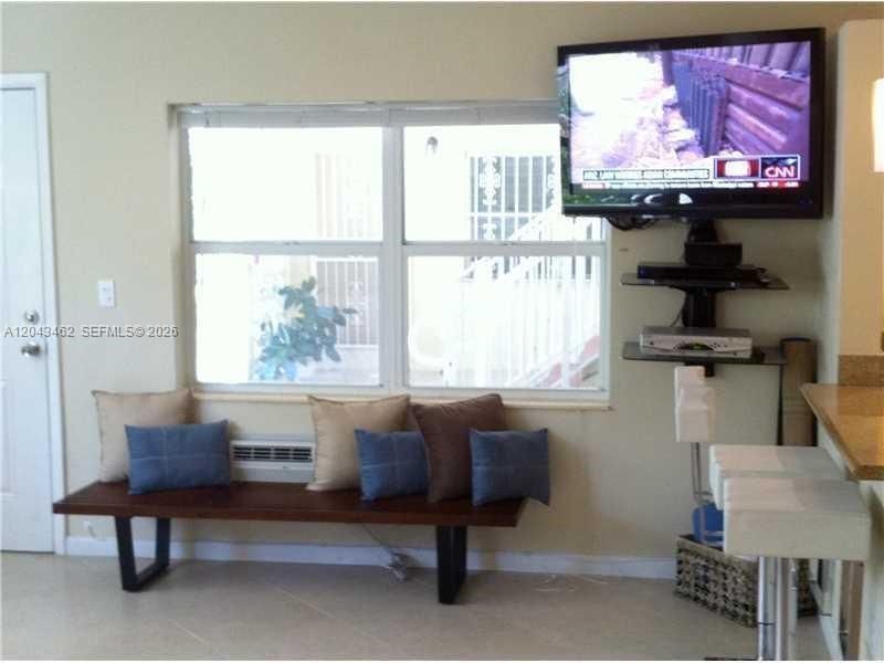 101 Collins Ave , Unit 1, Miami Beach, FL 33139 Photo