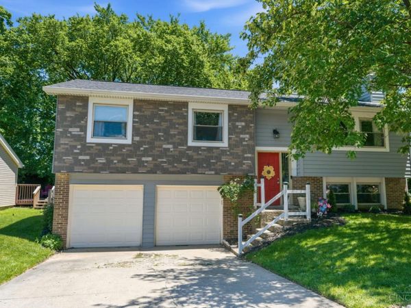 8242 Ravenwood Way, West Chester, OH 45069