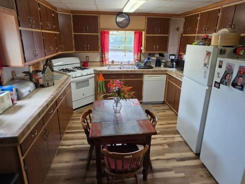 204 N Sandusky Street, Tiffin, OH 44883 Photo 4
