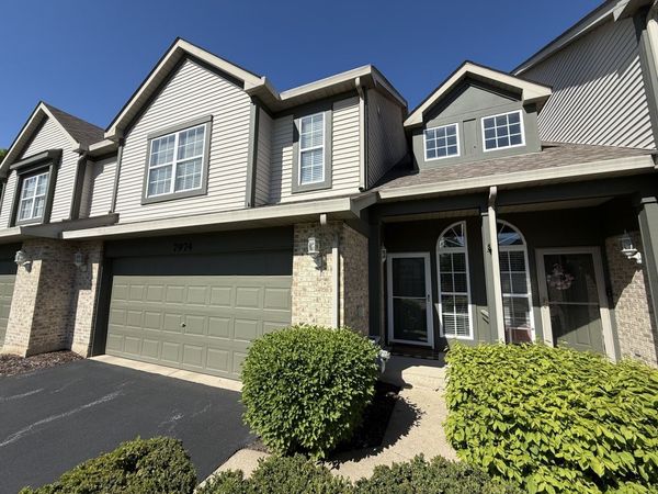 7974 Hedgewood Drive , Darien, IL 60561