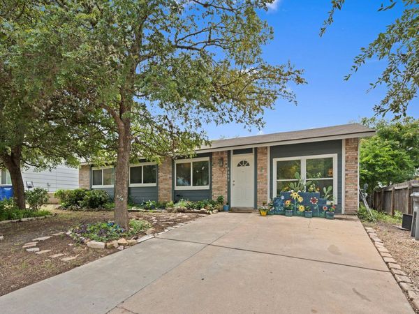 5800 Breezewood DR, Austin, TX 78745