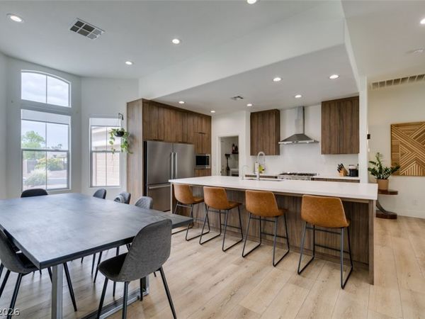7210 Shallowford Avenue, Las Vegas, NV 89131