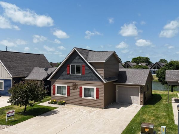 290 240th Avenue, Unit 36, Arnolds Park, IA 51331