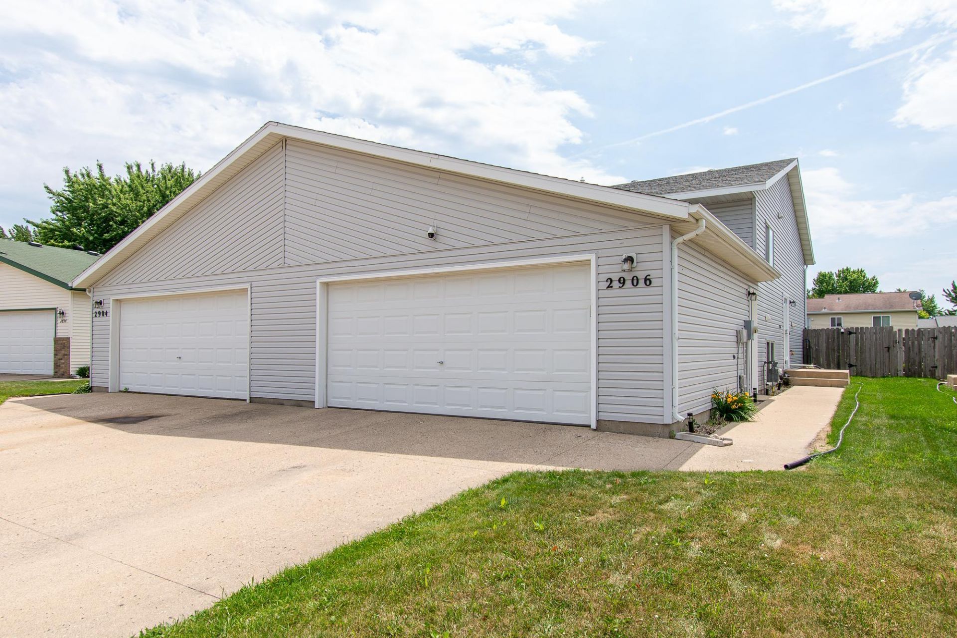 2906 Dakota Park Circle S, Fargo, ND 58104 Main Photo