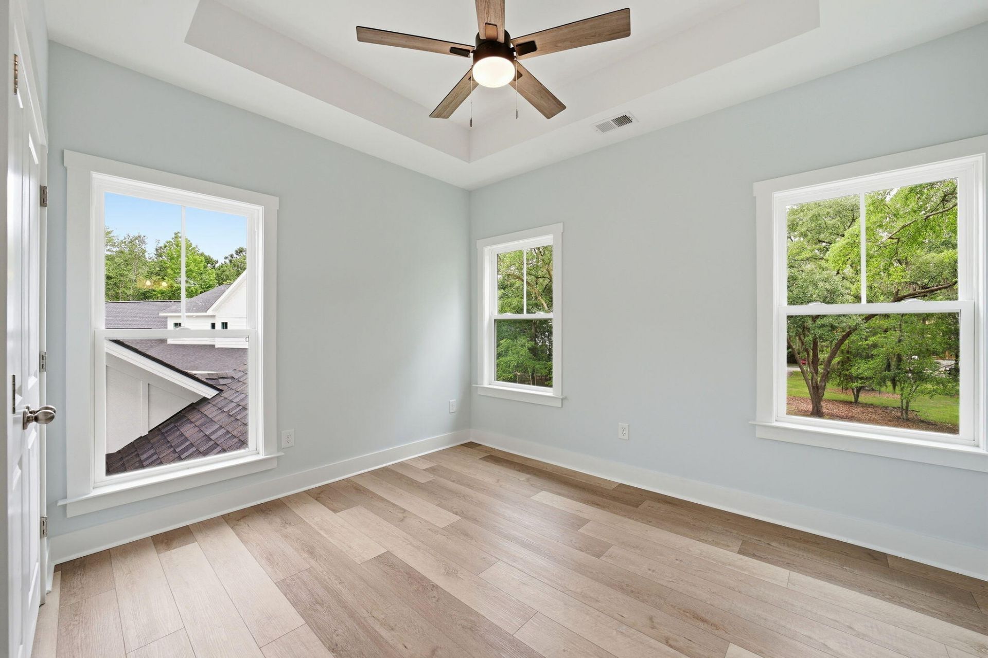 255 Madison Drive Photo 30
