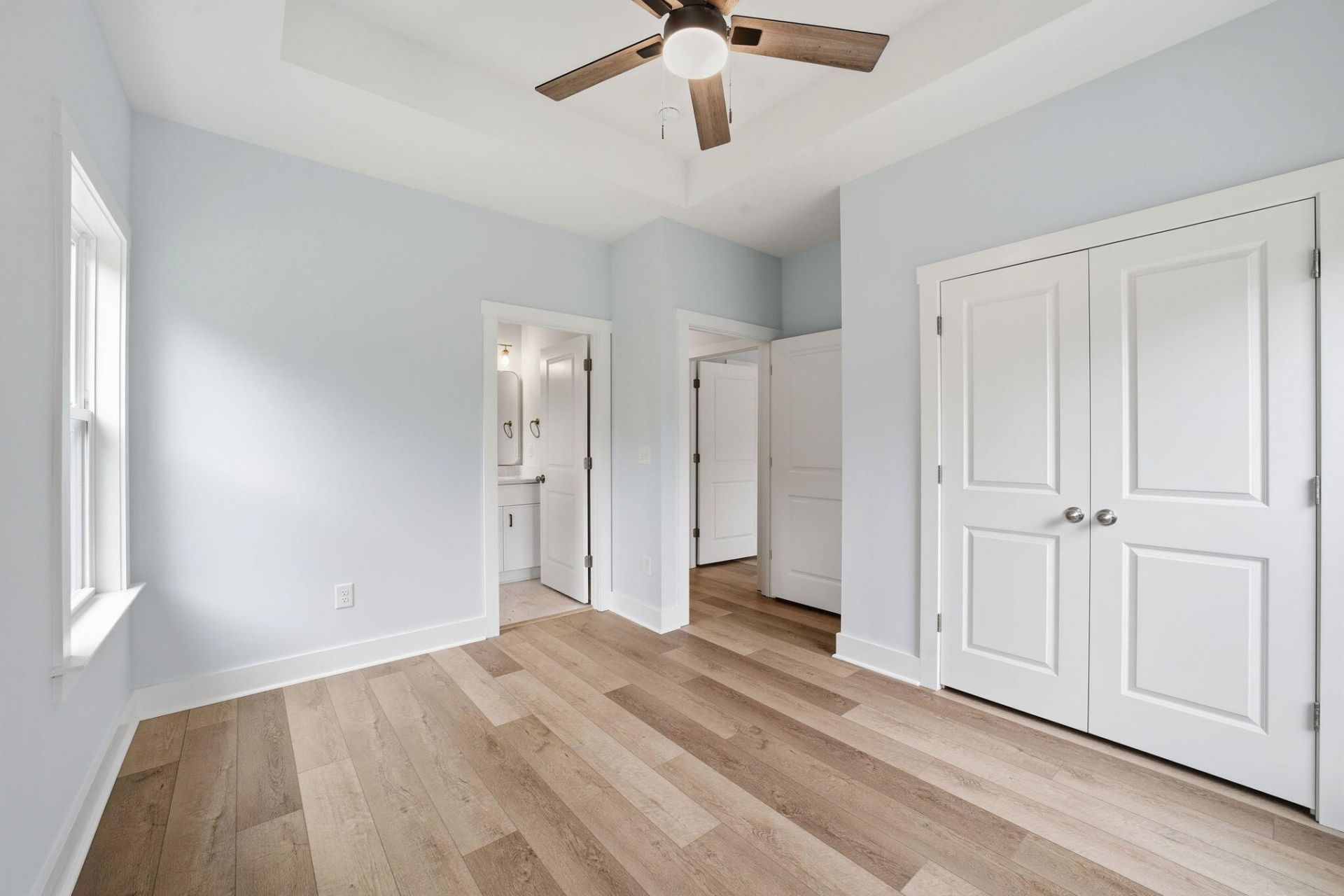 255 Madison Drive Photo 31
