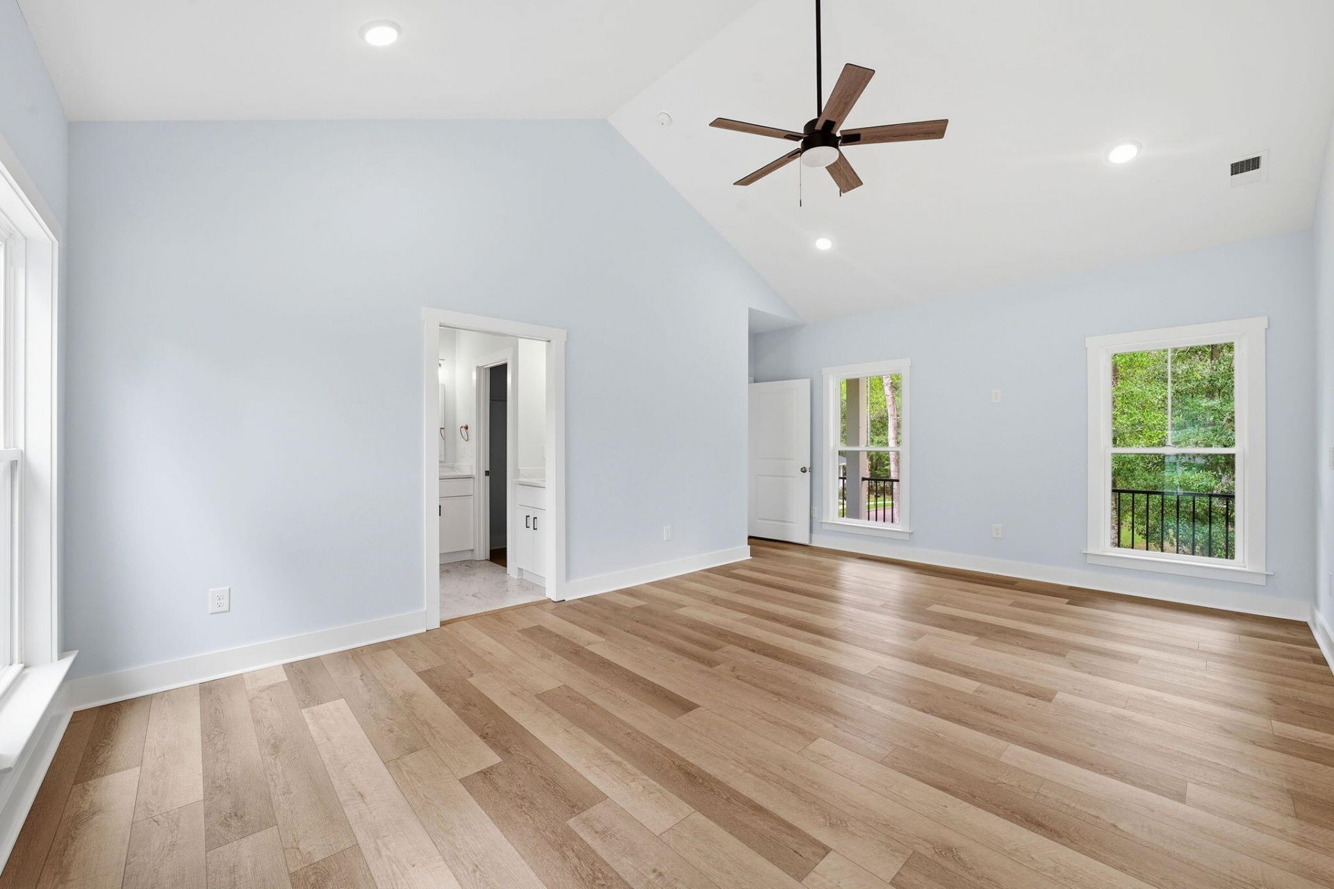 255 Madison Drive Photo 35