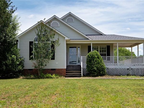 3301 Cloverdale Court, Efland, NC 27243