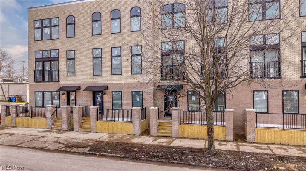 4707 Bridge Avenue, Unit 3, Cleveland, OH 44102 Main Photo