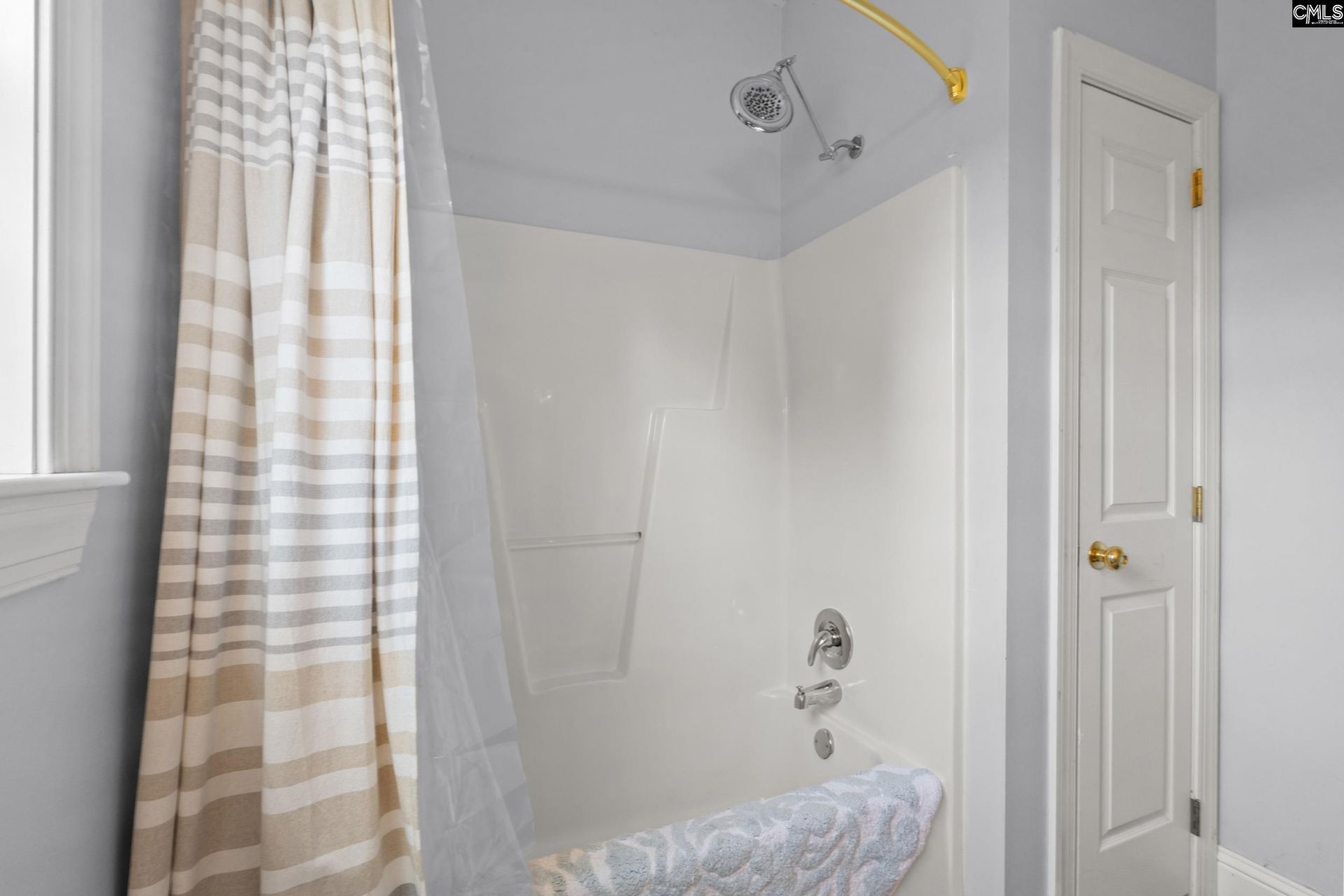 321 Windy Road Photo 23